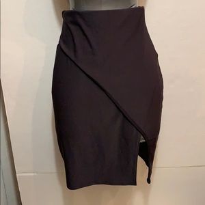 ⭐️2/$30⭐️ Pencil skirt with slit size small